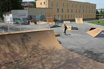 Nového skateparku v Prachaticích se vyznavači skateboardingu hned tak nedočkají. Potřebné miliony využije město na jiná sportoviště.