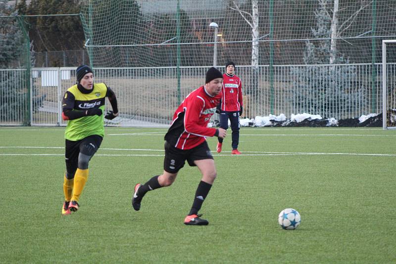 Přípravný fotbal: Prachatice - Osek 3:4.