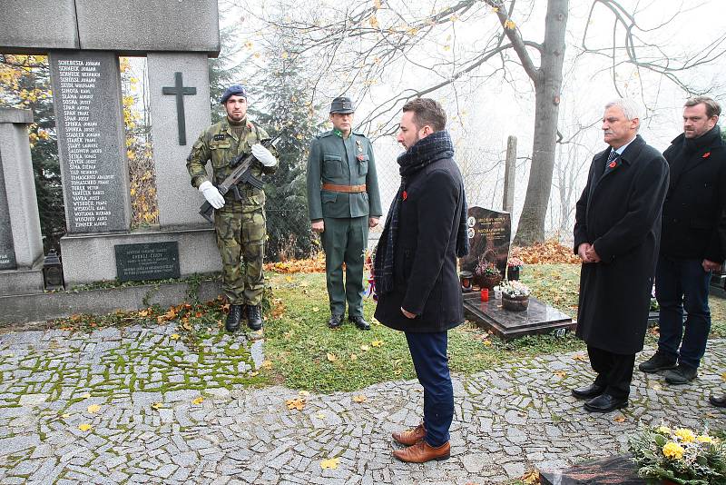 Uctění památky válečných veteránů v Prachaticích.