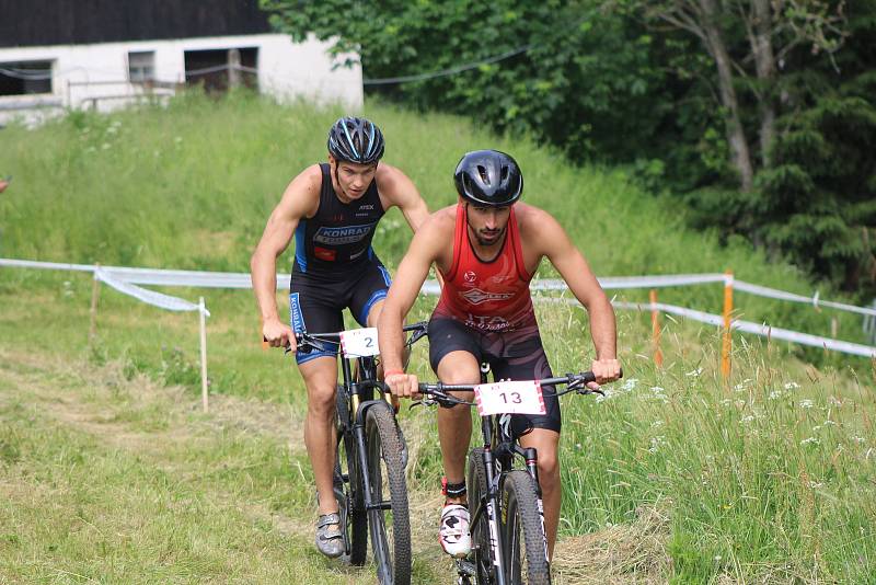 Do Prachatic se po roce vrací závd v XTERRA triatlonu.