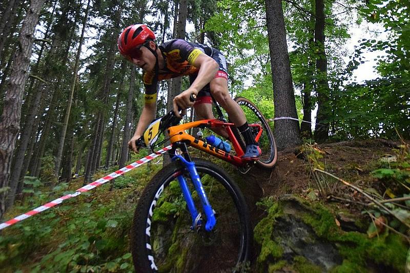 Bikeři zakončili seriál Šumavského poháru Velkou cenou Vimperka na Vodníku.