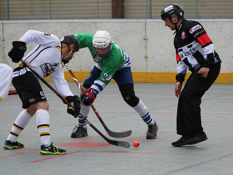 Hokejbalová 1. liga: HBC Prachatice - HBC Plzeň B 2:4.