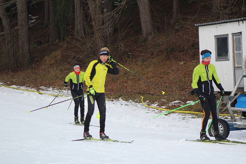 Vimperští lyžaři aktuálně ladí formu na Vodníku.