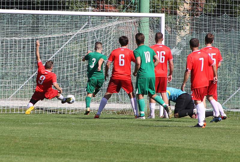 Fotbalová A třída: Netolice - Prachatice B 3:3.