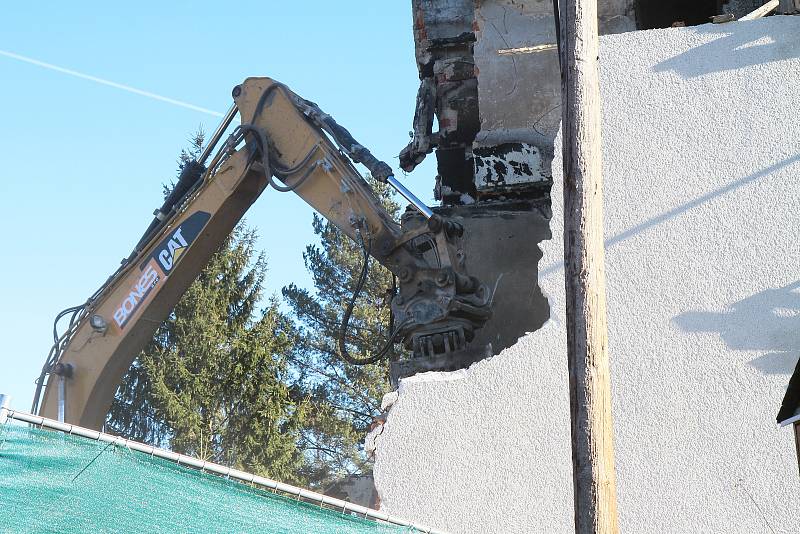 Demolice vybuchlého objektu v Lenoře začala ve čtvrtek 5. prosince.