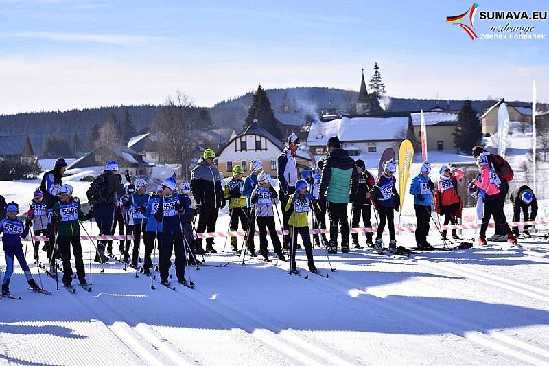 Mladí lyžaři soutěžili na distancích od jednoho do pěti kilometrů volnou technikou.