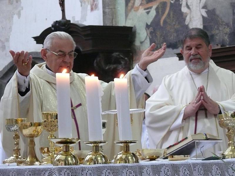 Červen 2010 - Sobotní mše svatá v kostele sv. Jakuba v Prachaticích věnovaná svatému Janu Nepomuku Neumannovi.