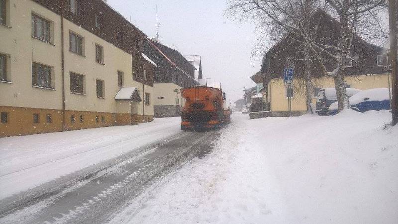 Zasněžená Šumava na konci dubna.