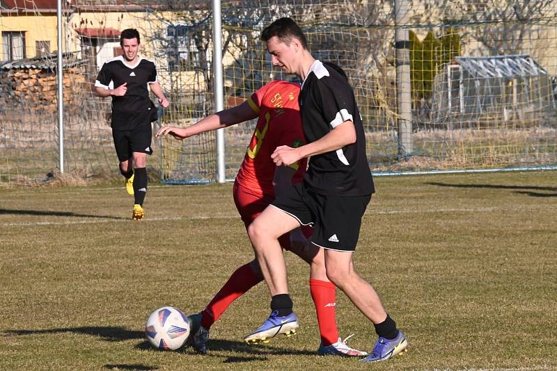 Fotbalová příprava: Šumavan Vimperk - Sokol Stachy 3:0 (0:0).