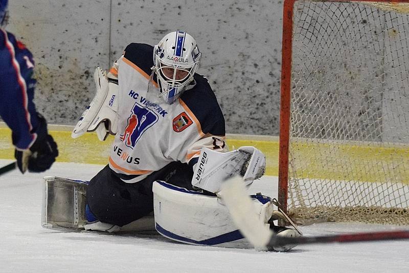 KL hokejistů: HC Vimperk - Spartak Soběslav 7:2 (2:1, 5:0, 0:1).