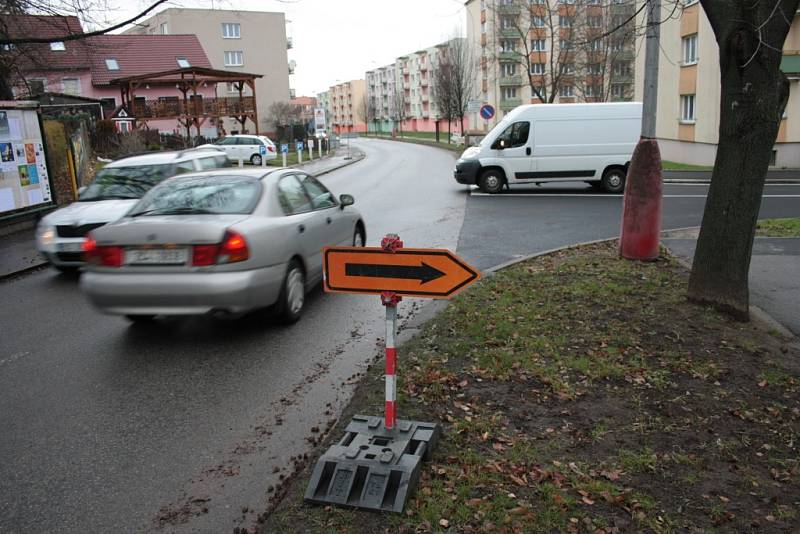 Objízdná trasa při uzavírce části Krumlovské ulice je dostatečně značená ze všech směrů.