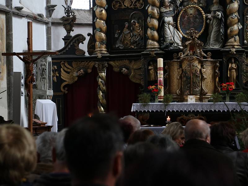 V prachatickém kostela sv. Jakuba se v sobotu uskutečnila Svatohubertská mše.