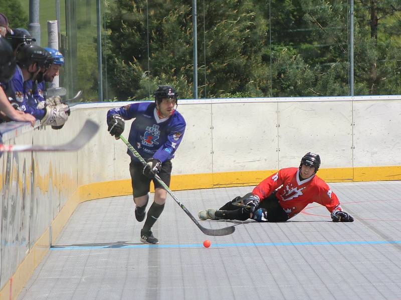 Play off 2. ligy hokejbalistů: Volary - Tábor 0:16.