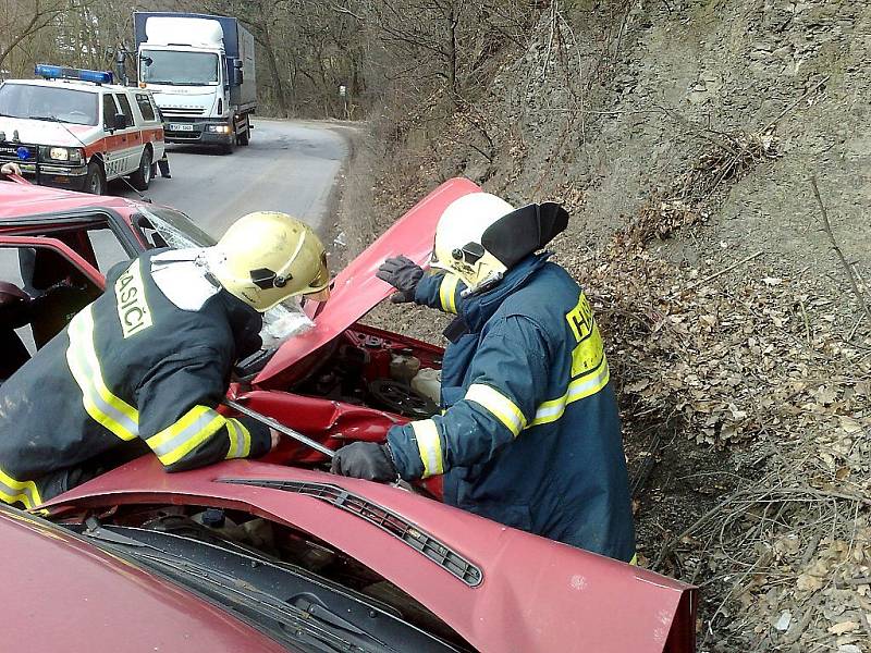 Dopravní nehoda u Černošic