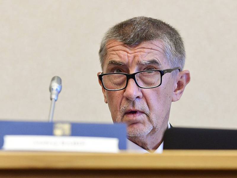 Premiér Andrej Babiš (ANO) na schůzi vlády.