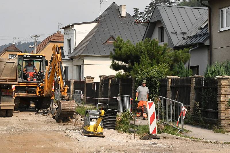 Rekonstrukce Plzeňské a Jungmannovy ulice v Králově Dvoře.