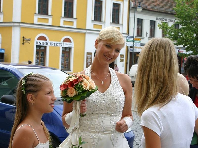 I novomanželé Nevrtalovi si dnes řekli své "ANO" 