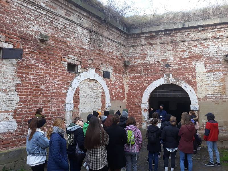 Studentky si připomněly kulaté výročí od prvního transportu českých židů v 2. světové válce.