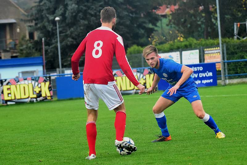 S Viktorií Jirny Králův Dvůr po remíze 1:1 zvítězil na penalty 4:3.