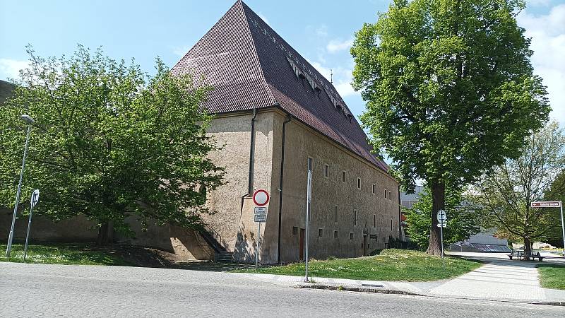 Výlet rokycanských ochránců přírody do Nižbora, Litoměřic a Ploskovic.