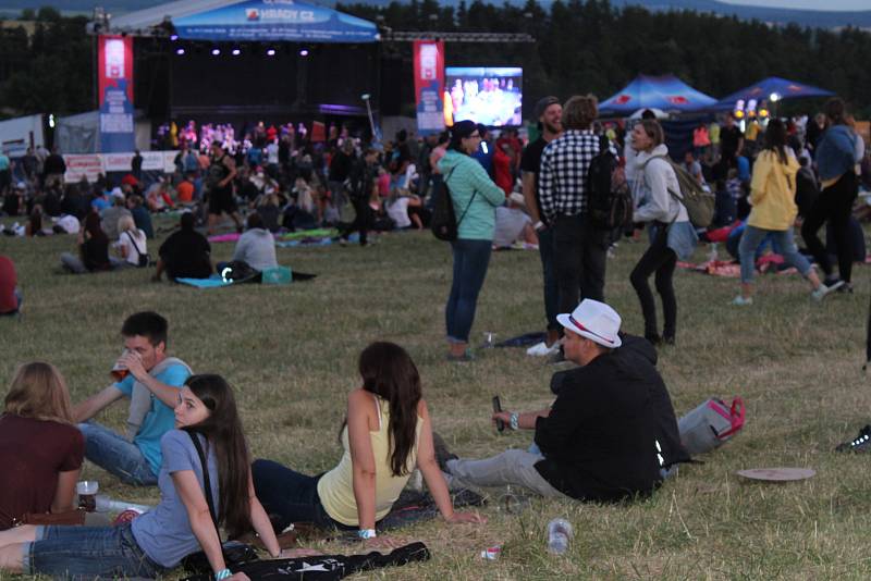 V pátek odstartoval oblíbený festival pod hradem Točníkem.