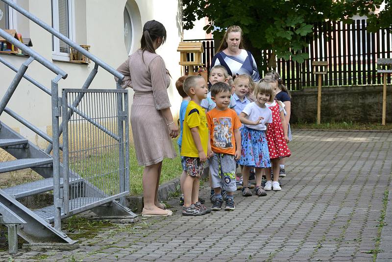 Ze slavnostního rozloučení s předškoláky v Mateřské škole Sluníčko v Berouně.