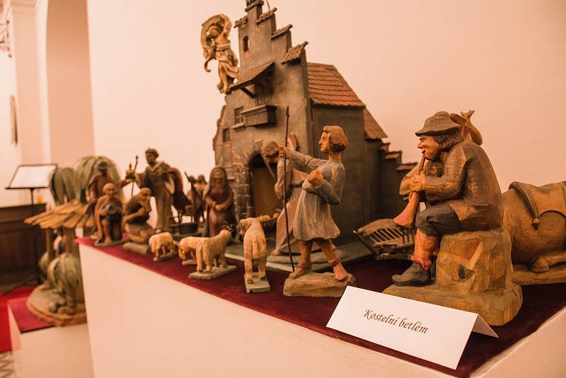 Z vernisáže výstavy Betlémy vyprávějí na zámku v Hořovicích.