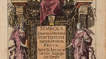 Jacob Typotius (1540 – 1601) a Anselm Boetius de Boodt (1550 – 1632): Symbola Divina & Humana Pontificum Imperatorum Regnum … Tomus Primus, titulní list knihy vydané v Praze v roce 1601 (soukromá sbírka v ČR). Foto: Stanislav Vaněk