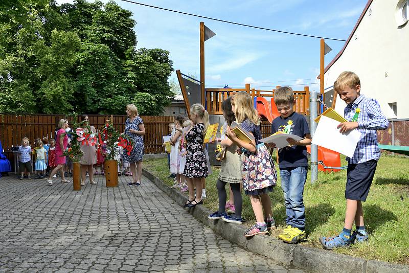 Ze slavnostního rozloučení s předškoláky v Mateřské škole Sluníčko v Berouně.