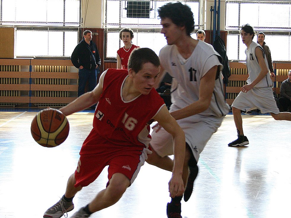 Berounský deník | Basket - U18: Beroun - Krnov | fotogalerie