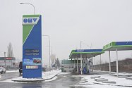 Benzinová čerpací stanice OMV v Plzeňské ulici v Berouně, pátek 4. března 2022.