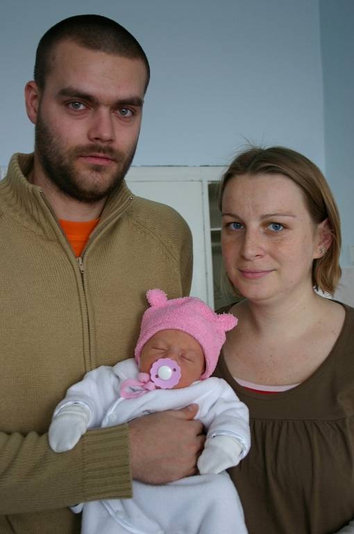 Daniel Demko a Mária Lysková z Neumětel přivedli 8. listopadu na svět dceru Aničku. Jejich holčička při narození vážila 3250 gramů a měřila 47 centimetrů