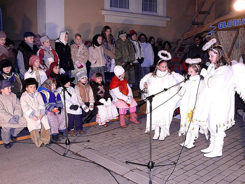 V Králově Dvoře děti zahájily advent