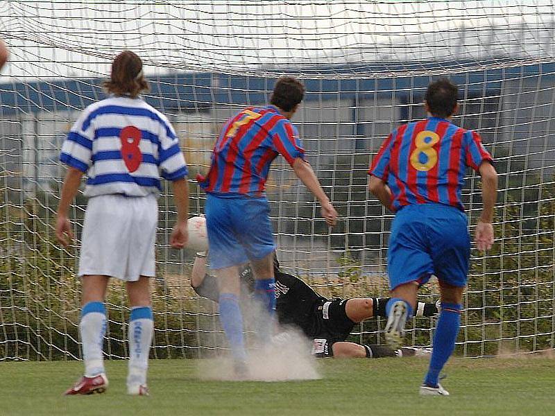 Pohár ČMFS: P. Kopanina - Králův Dvůr 2:3