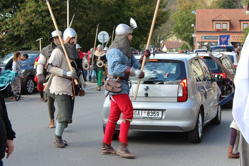 Tradiční, již 22. Karlštejské vinobraní, konané o víkendu 29. a 30. září, opět přilákalo tisíce lidí z České republiky i ze zahraničí. Připraven byl stejně jako každoročně bohatý program pro oba dny.