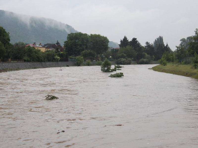 Přívalové deště na Berounsku. Archivní foto z května 2018