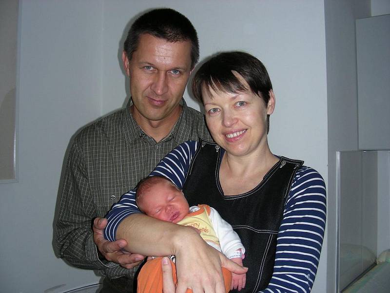 Šťastným dnem je neděle 3. října pro manžele Marii a Martina Řehořovi z Žďárce u Skutče. V tento den se stali rodiči prvorozené dcerky Martinky. Po narození Martince navážily sestřičky 3,56 kg a naměřily 51 cm.