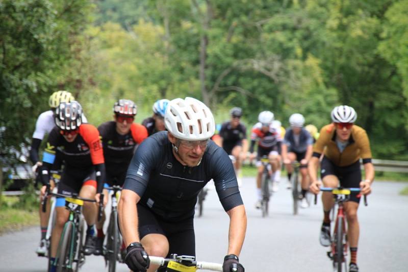 První ročník cyklistického závodu pro veřejnost L'Etape by tour de France.