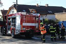 Při požáru zasahovaly čtyři jednotky. Dvě profesionální z Berouna a Hořovic a dvě dobrovolné z Hostomic a Libomyšle.