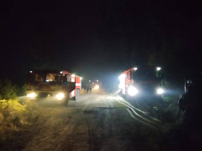 Odřad HZS Středočeského kraje vyjel na pomoc při požáru v Hřensku.