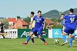 Fotbalová I. B třída: Králův Dvůr B - Hořovicko B 7:1. V derby rezerv byli lepší Cábelíci (v zeleném).