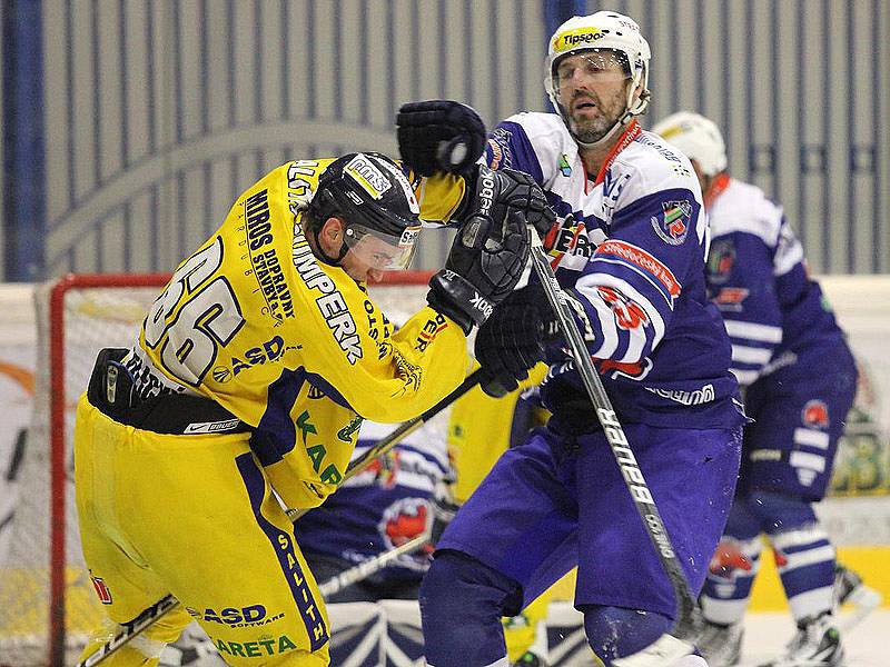 Berounští hokejisté vedli v utkání play-out nad Šumperkem 4:1, nakonec ale prohráli 4:5.