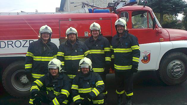 lehká váha hrtan Vládnoucí hasičský holínky češi Kvadrant Šampaňské Bez  posádky