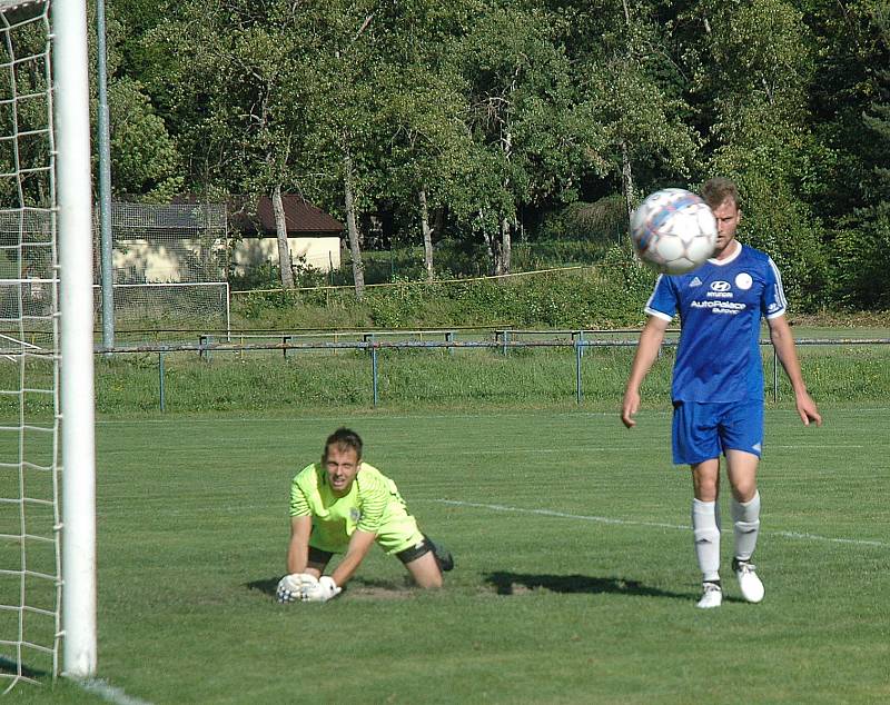 Štěchovice poslal do druhého kola poháru hattrickem Batka.