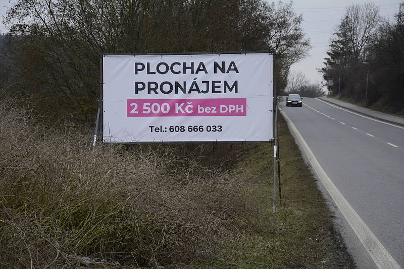 Plocha reklamy před poškozením