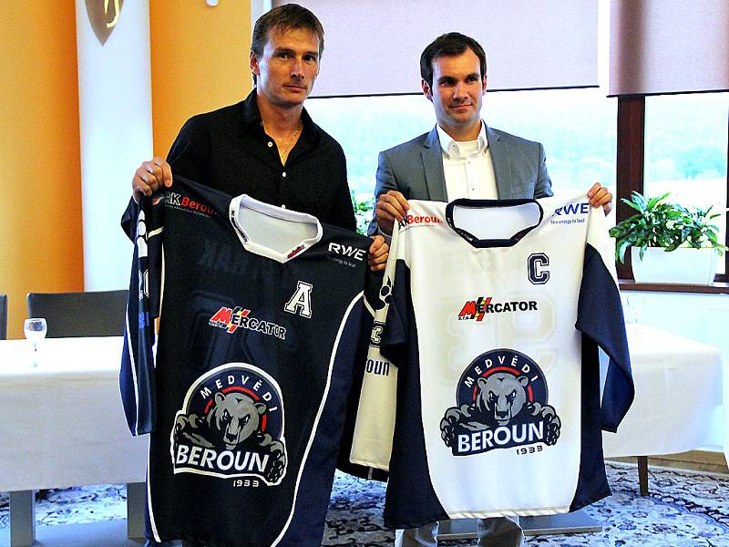 Berounský klub představil na předsezonní tiskové konferenci nové dresy.