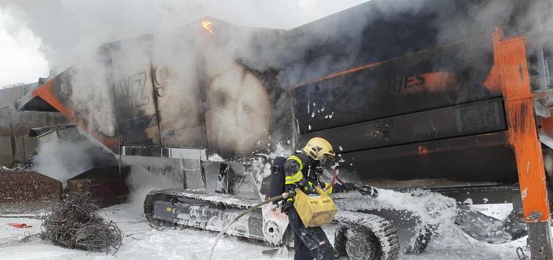 Zásah hasičů v areálu Kovo SDS Zdice.