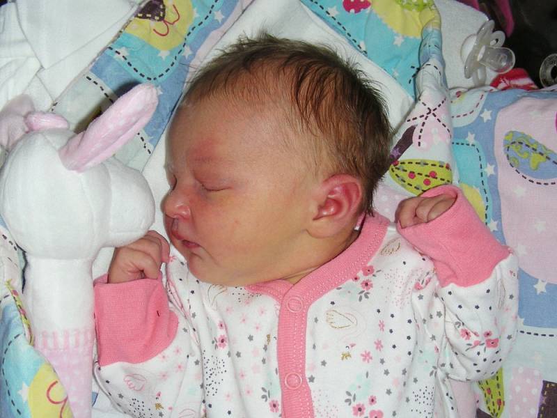 Izabelka Hamplová. V sobotu 22. června 2019 se stali poprvé rodiči Danuše Hamplová a Petr Krou z Lochovic. V tento den se jim narodila dcera a dostala jméno Izabela. Izabelka vážila po porodu 3,54 kg a měřila 49 cm.