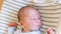 Oskar Beneš se narodil v nymburské porodnici 9. června 2021 v 10.52 hodin s váhou 3430 g a mírou 50 cm. Na chlapečka se v Nymburce těšili maminka Veronika, tatínek Vojtěch a bráška Karel (3 roky).
