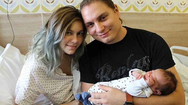 Prvním miminkem Berounska je Heliodor Sýkora. Rodina přesto žije v Rokycanech.